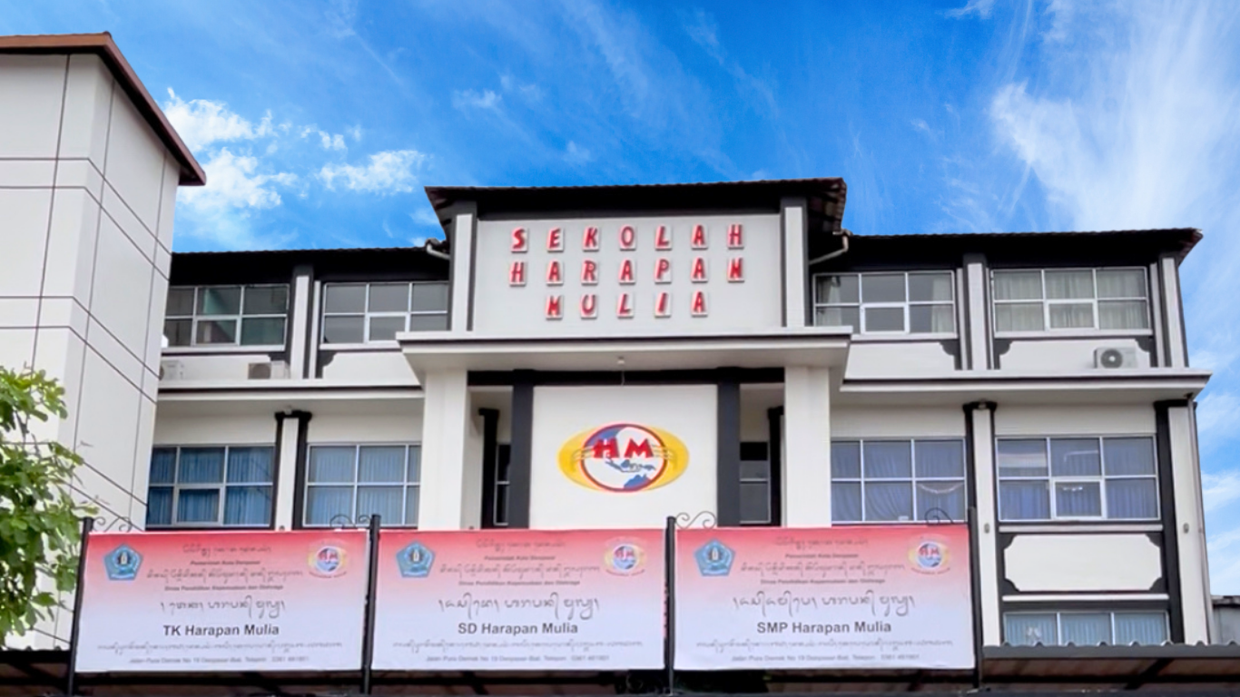 harapan mulia halaman depan